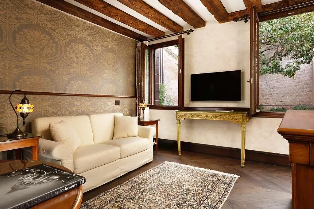 Theodora Empress Apartment Venice 0*,